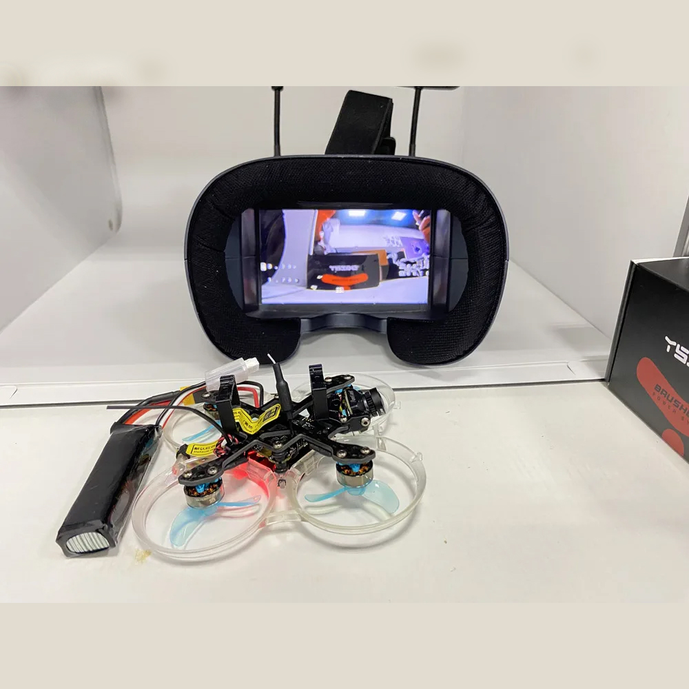 FPV Goggles 008D 5.8G 40CH 4.3 - Drone Racing Goggles recensie en prijs